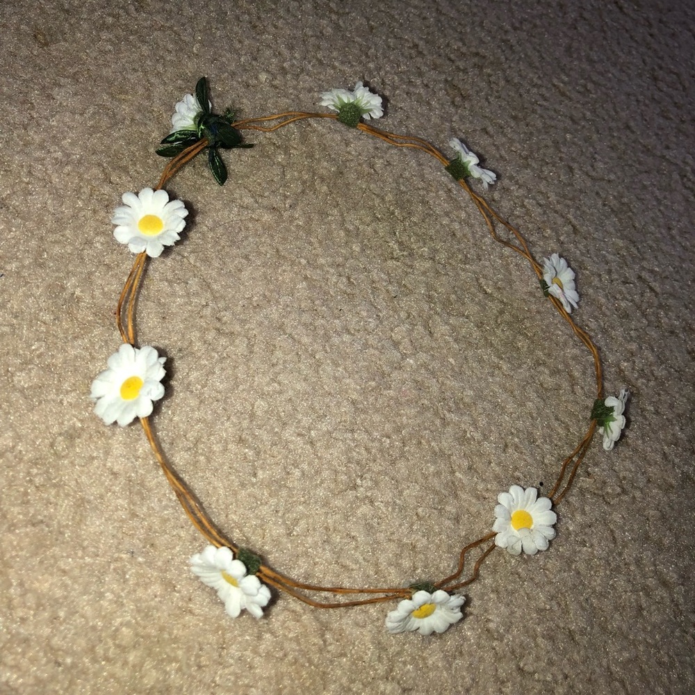 Daisy flower crown
